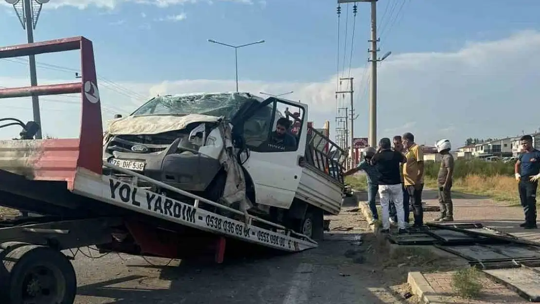 Ağrı-Iğdır Karayolunda kaza: 3 yaralı