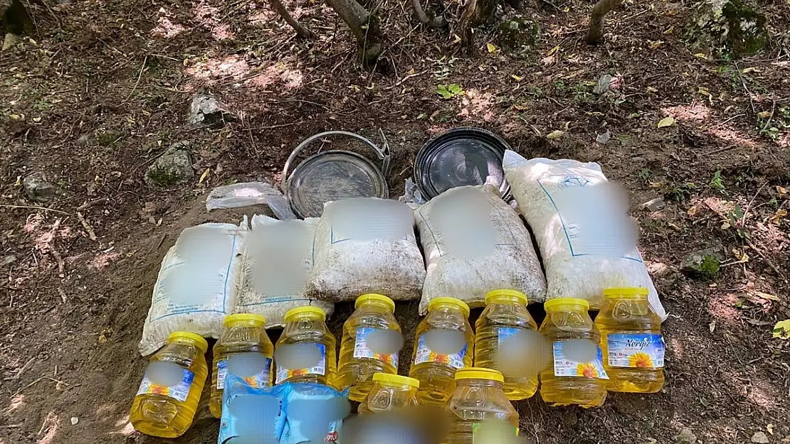 Kars'ta PKK'ya ait toprağa gömülü yaşam malzemesi ele geçirildi