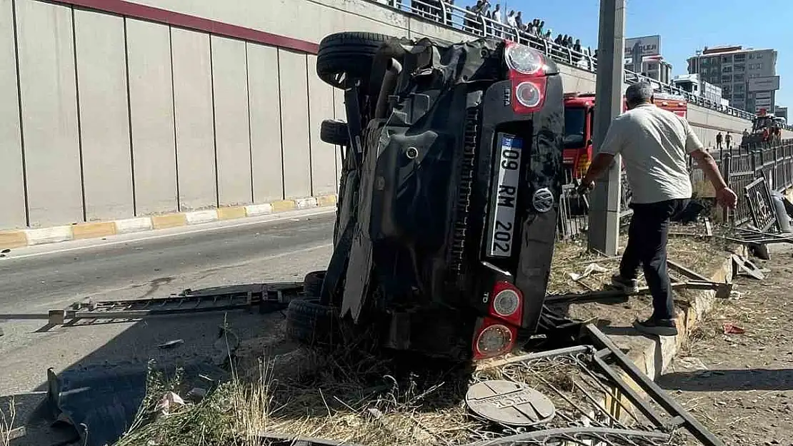 Van'da kontrolden çıkan otomobil takla attı