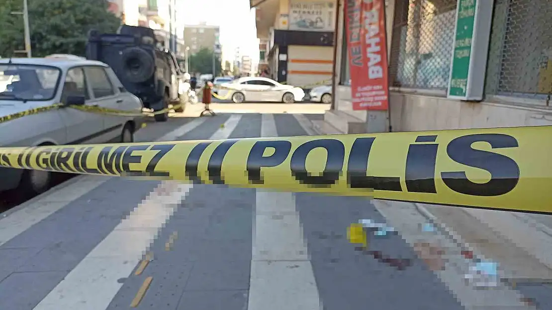 Diyarbakır'da aileler arasında silahlar konuştu