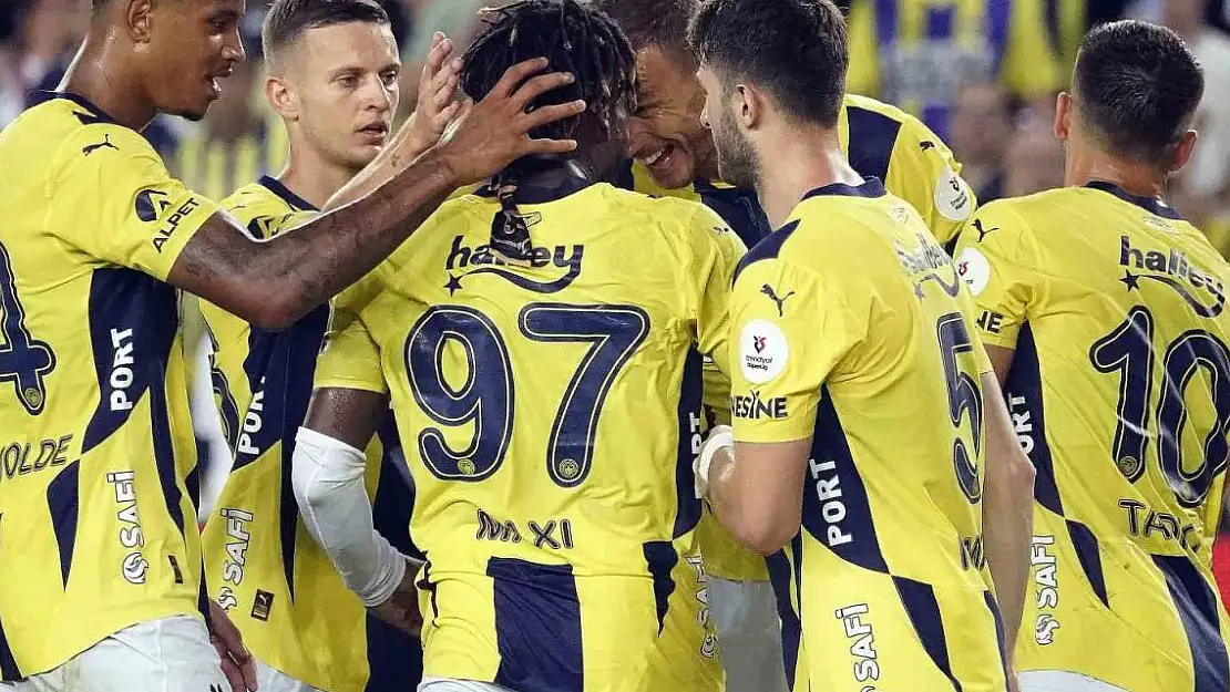 Fenerbahçe, Süper Lig'e 3 puanla başladı