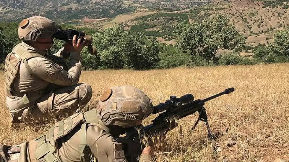 İçişleri Bakanlığı: '1 ölü, 2'si sağ 3 terörist etkisiz hale getirildi'