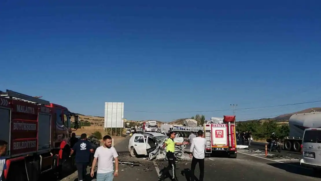 Malatya'da feci kaza: 2 ölü, 4 yaralı