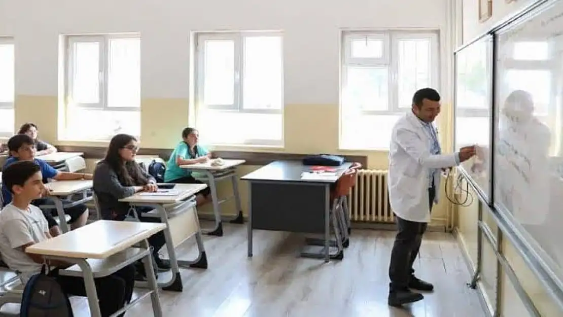 Öğretmenlerin mazerete bağlı atama sonuçları açıklandı