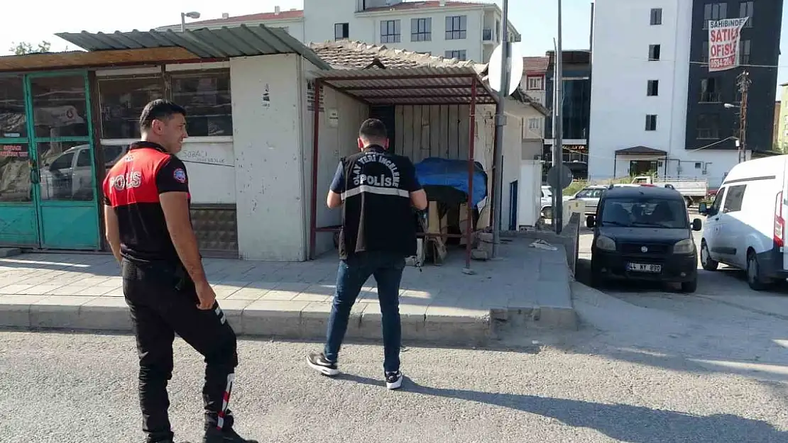 Seyyar satıcı ile müşteri arasındaki 'pahalı ürün' tartışması kanlı bitti