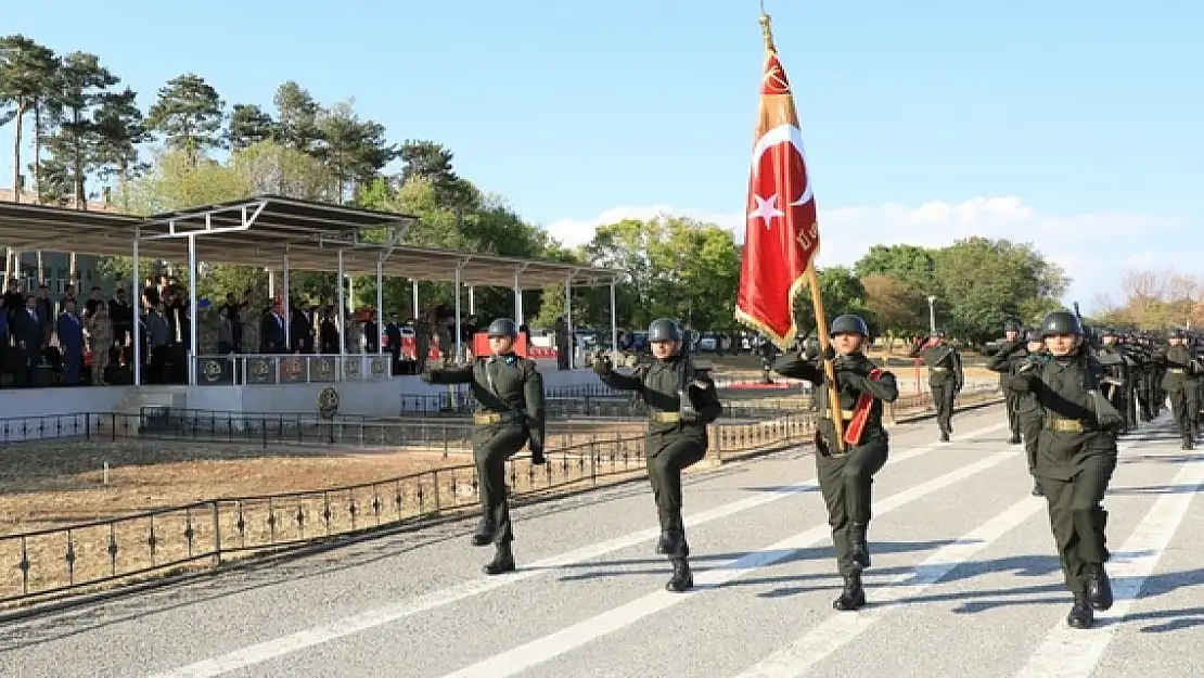 Tatvan'daki 10. Komando Tugay Komutanlığında devir teslim töreni düzenlendi