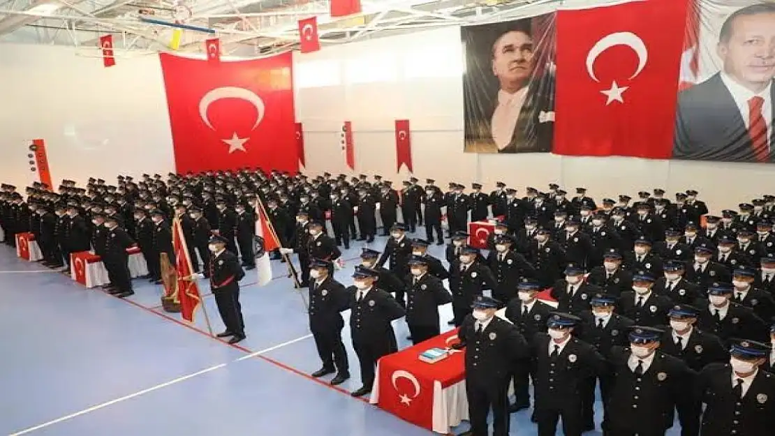 Bitlis'te 580 polis adayı mezun olmanın sevincini yaşadı