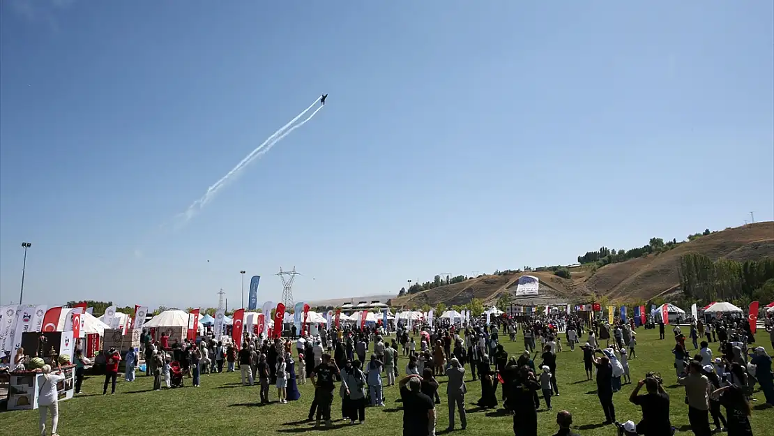 Bitlis'te Malazgirt Zaferi'nin 953. yıl dönümü kutlamaları start verdi