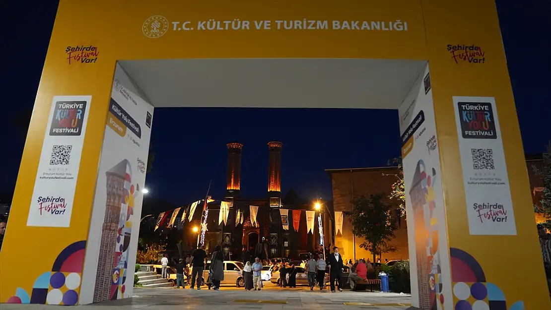 Kültür Yolu Festivali Erzurum'u hareketlendirdi