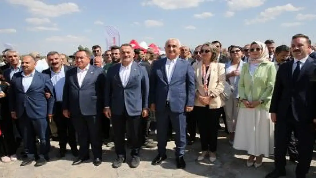 Bitlis ve Muş'ta Malazgirt Zaferi'nin 953. yıl dönümü kutlanıyor