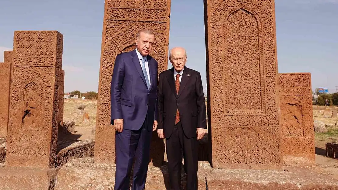 Cumhurbaşkanı Erdoğan'dan Selçuklu Mezarlığı ziyareti