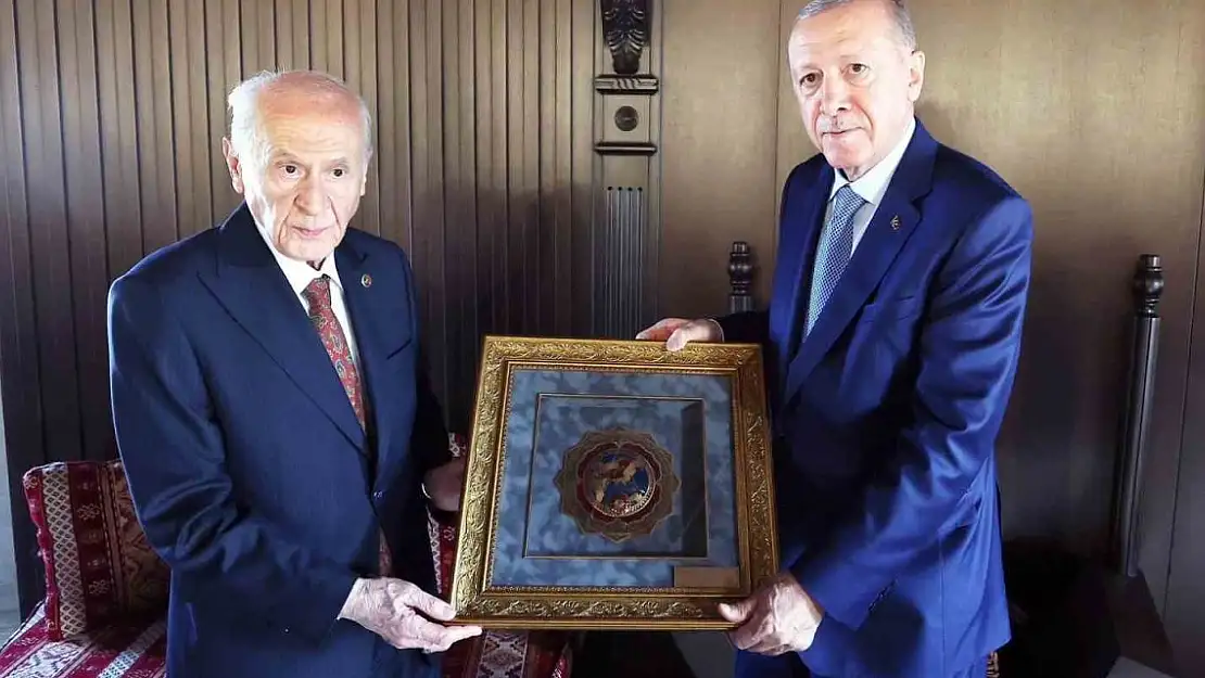 Cumhurbaşkanı Erdoğan, MHP Genel Başkanı Bahçeli ile bir araya geldi