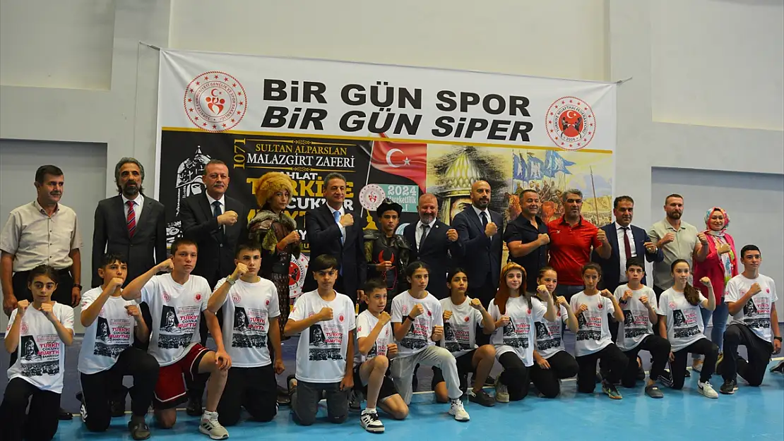 Bitlis'te Muaythai Şampiyonası  başladı