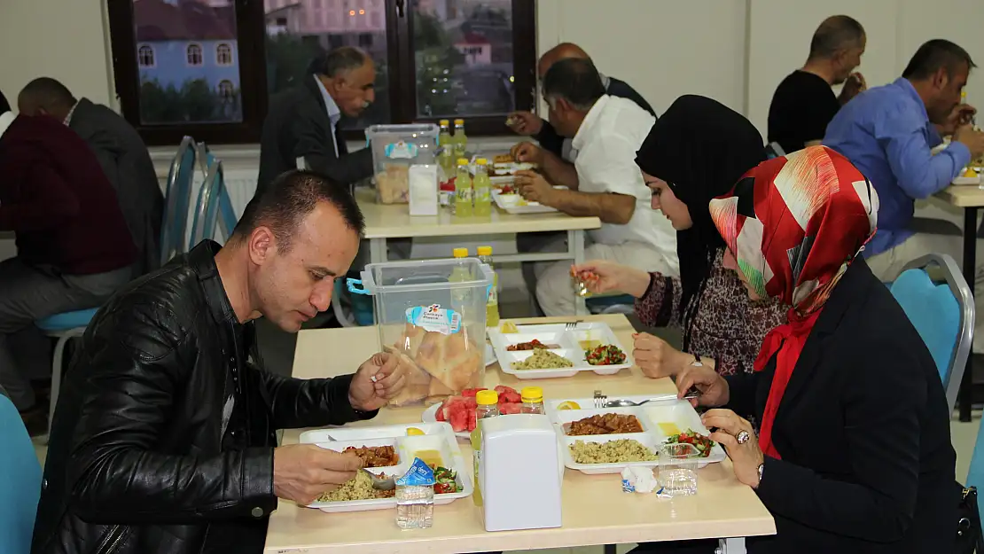 Ağrı Milli Eğitim Müdürlüğünden iftar programı