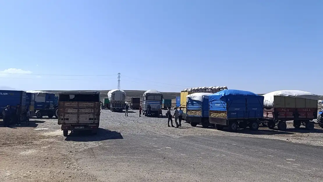 Ağrı Saman Borsası Yeni Yerine Taşındı