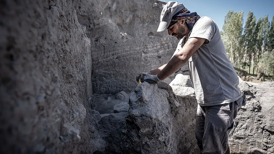 Erzurumda yapılan kazılarda 6 bin yıllık yerleşim yeri bulundu