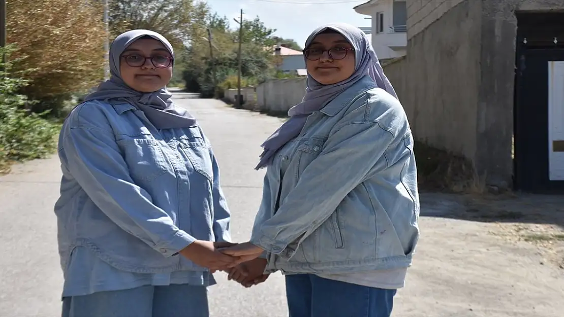 İkizinden ayrılmak istememişti sonunda hayalleri gerçekleşti