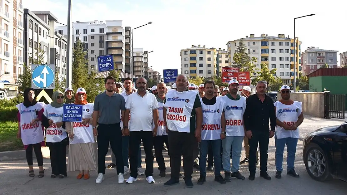 Belediyeden çıkarılan 21 işçinin yüzü güldü