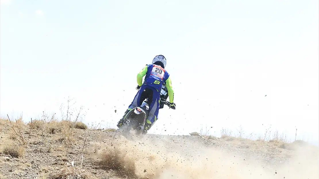 Mersin'de başlayan Rally Raid yarışı Van'da sona erdi