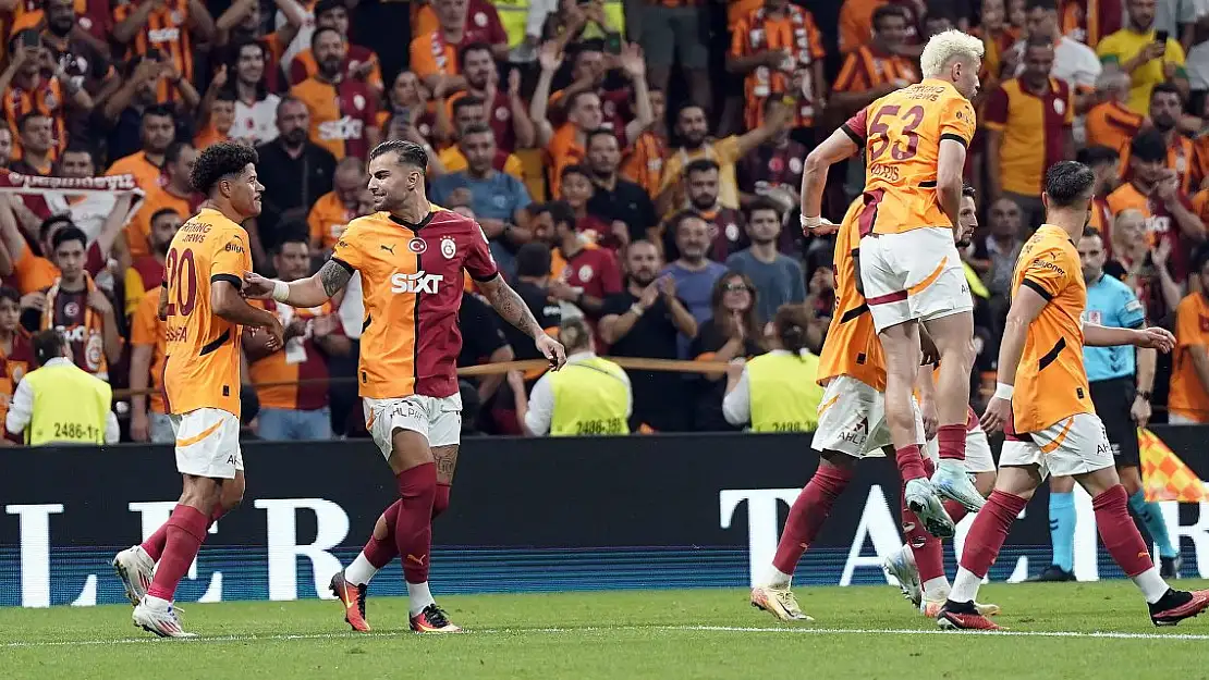 Galatasaray mabedinde arşa çıktı