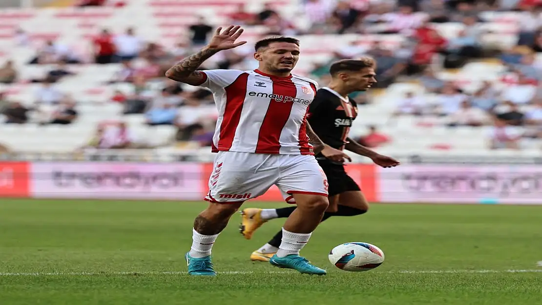 Sivasspor'da Rey Manaj sakatlığı!