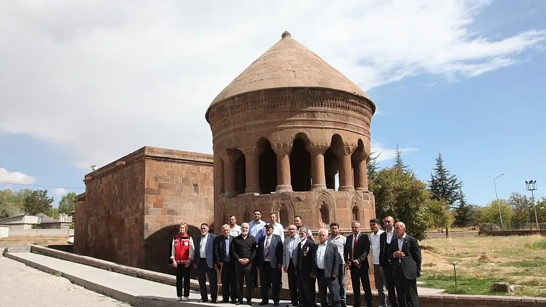 Bitlis'te gaziler, tarihi mekanları gezdi