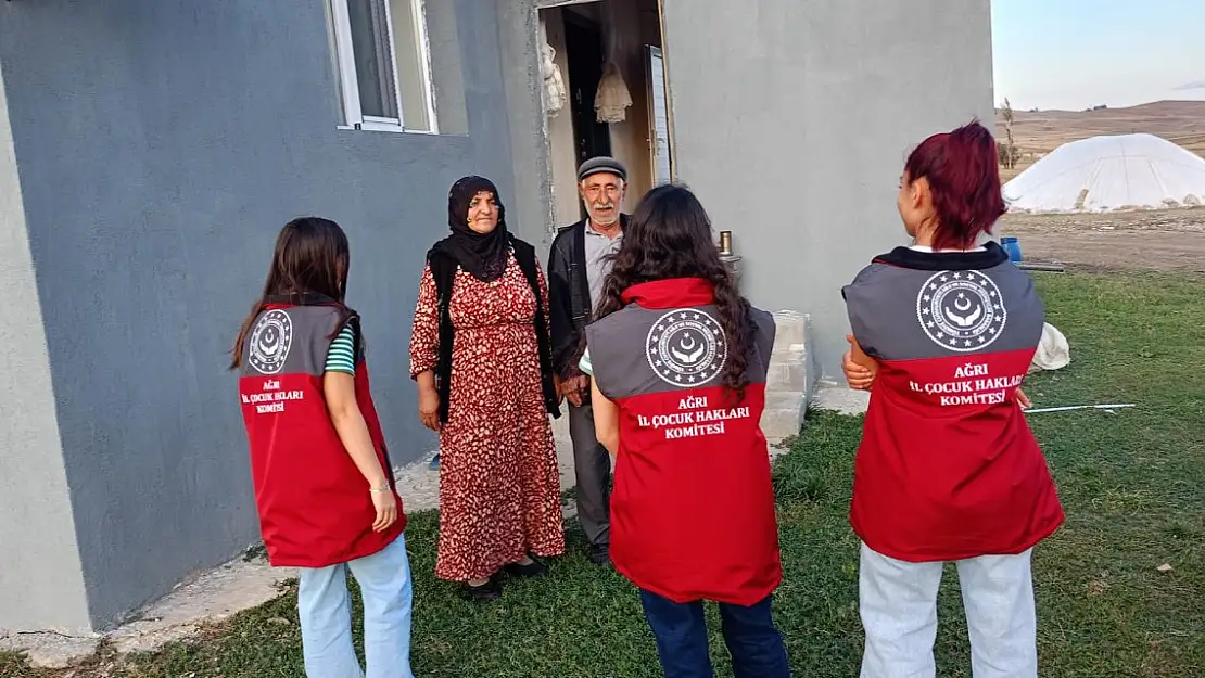 Ağrı İl Çocuk Hakları Komitesi'nden Gazilere Anlamlı Ziyaret