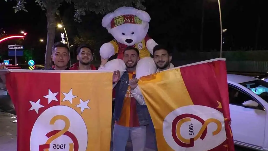 Erzurum'da Galatasaray taraftarının görkemli sevinci