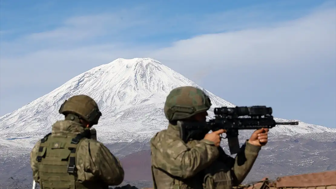 Van'da sınır hattında düzensiz göçlere karşı sıkı mücadele