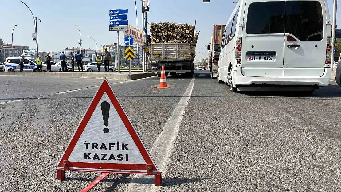 Diyarbakır'da tır çarpan yaşlı adam öldü