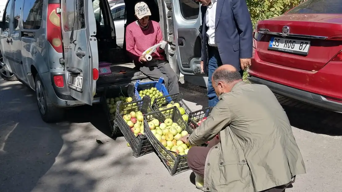 Kağızman'ın organik meyveleri Ağrı'da