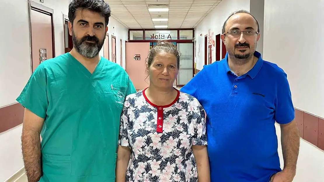 Kalın bağırsağında tümör bulunan kadın şifayı Diyarbakır'da buldu