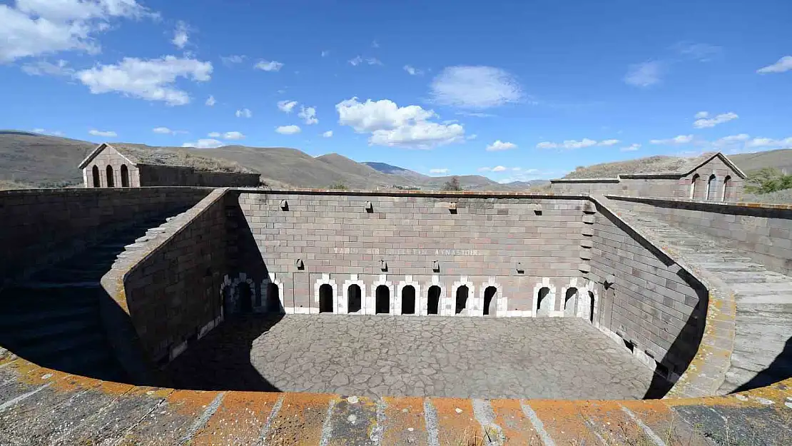 Erzurum'da Şahap Paşa Tabyası temizlendi