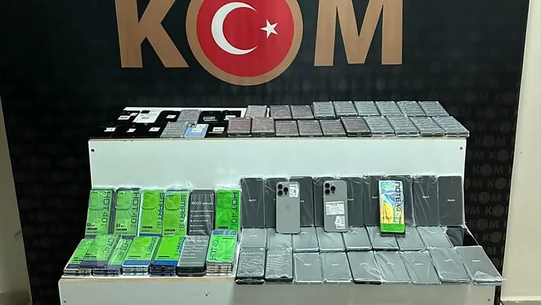 Van'da 178 adet kaçak cep telefonu ele geçirildi