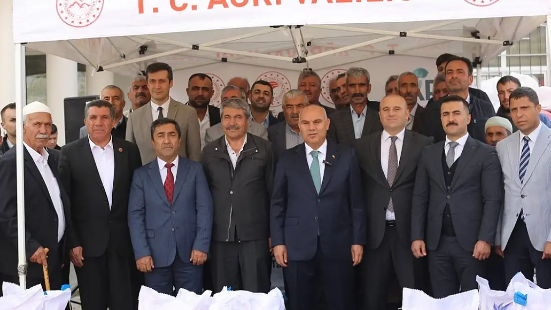 Ağrı'da Çiftçilere 300 Ton Sertifikalı Buğday Desteği
