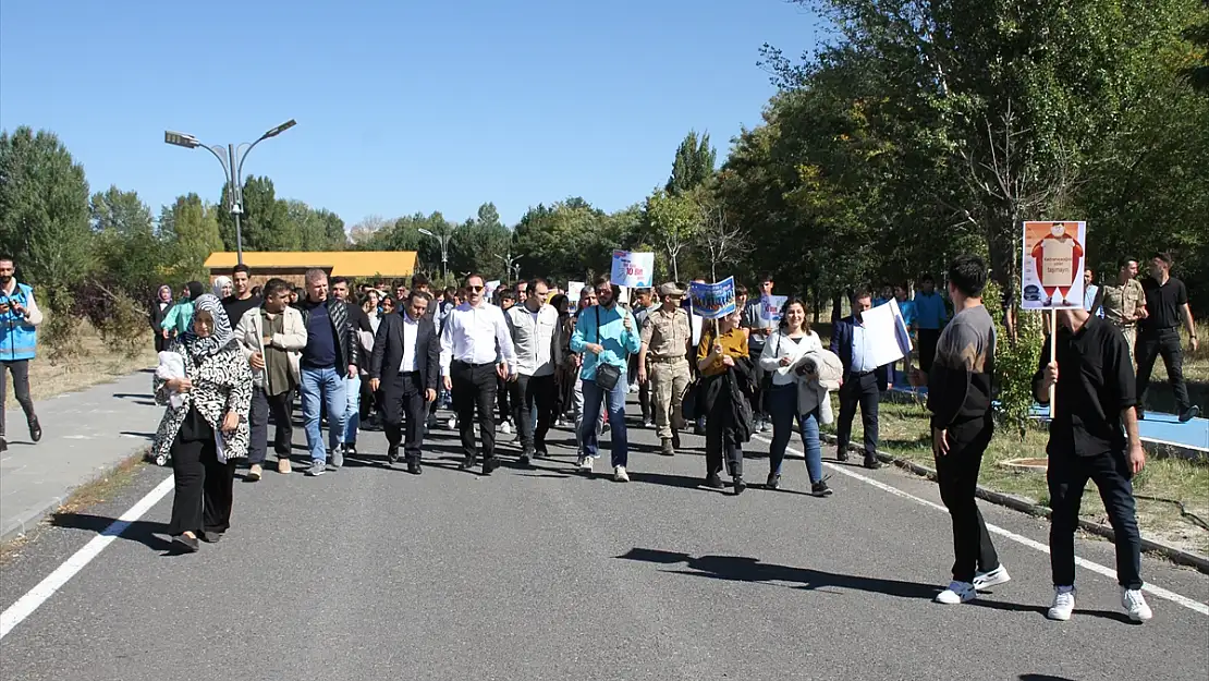 Muş'ta Dünya Yürüyüş Günü etkinliği