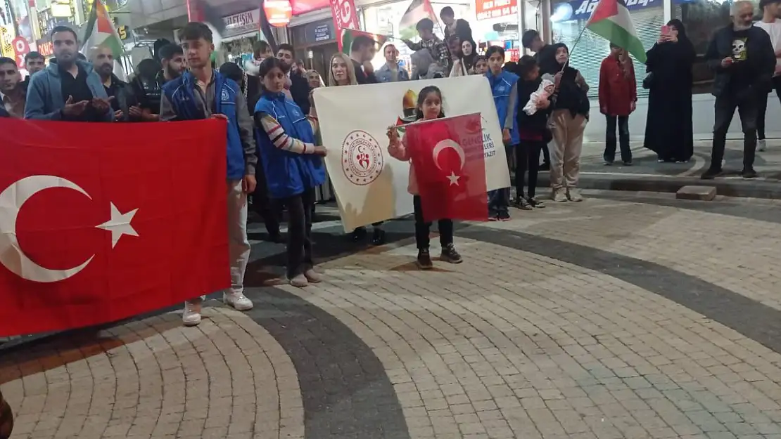 Doğubayazıt'ta Filistin'e Destek Yürüyüşü Düzenlendi