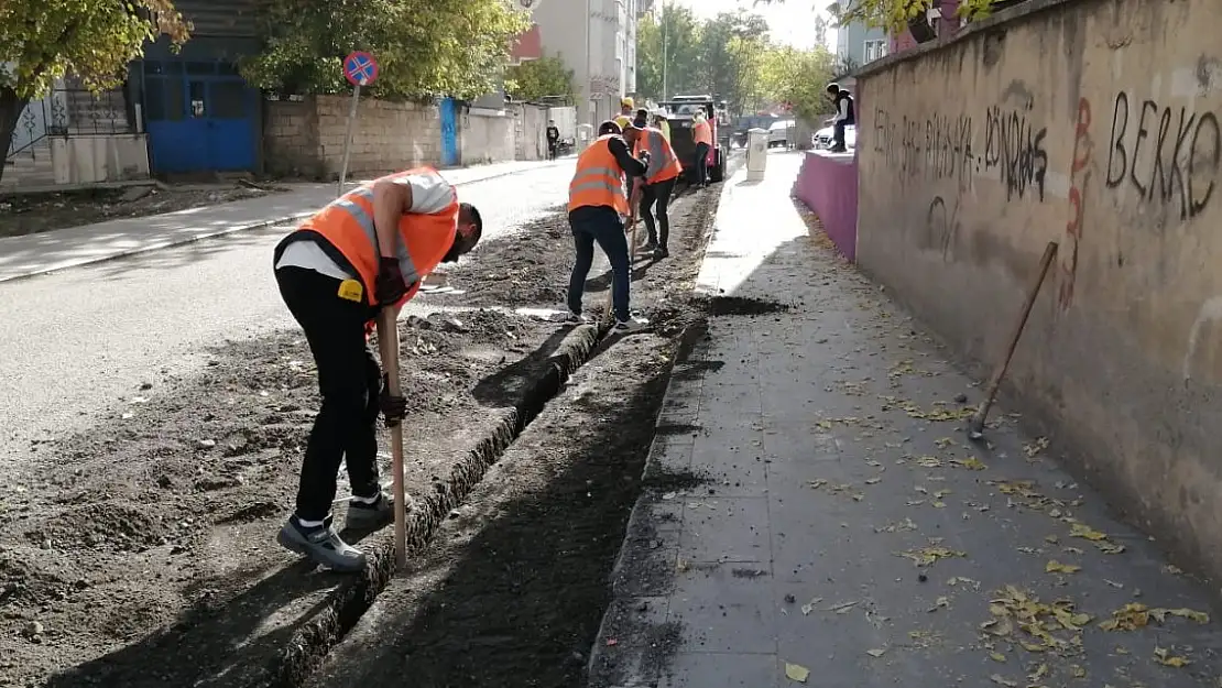 Ağrı'da Hızlı İnternet İçin Kazı Çalışmaları Başladı