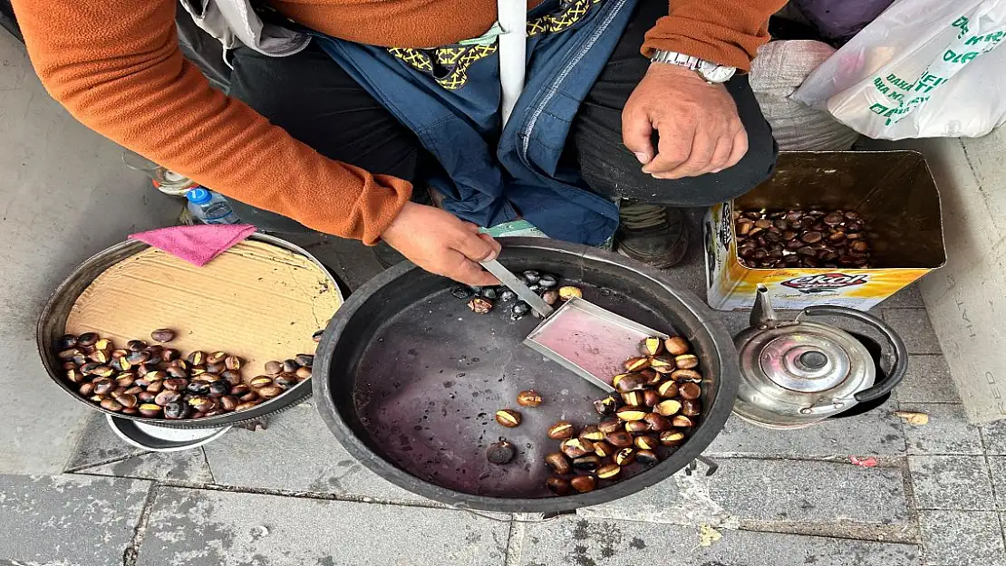 Ağrı'da Kestane Tezgâhları Kurulmaya Başladı