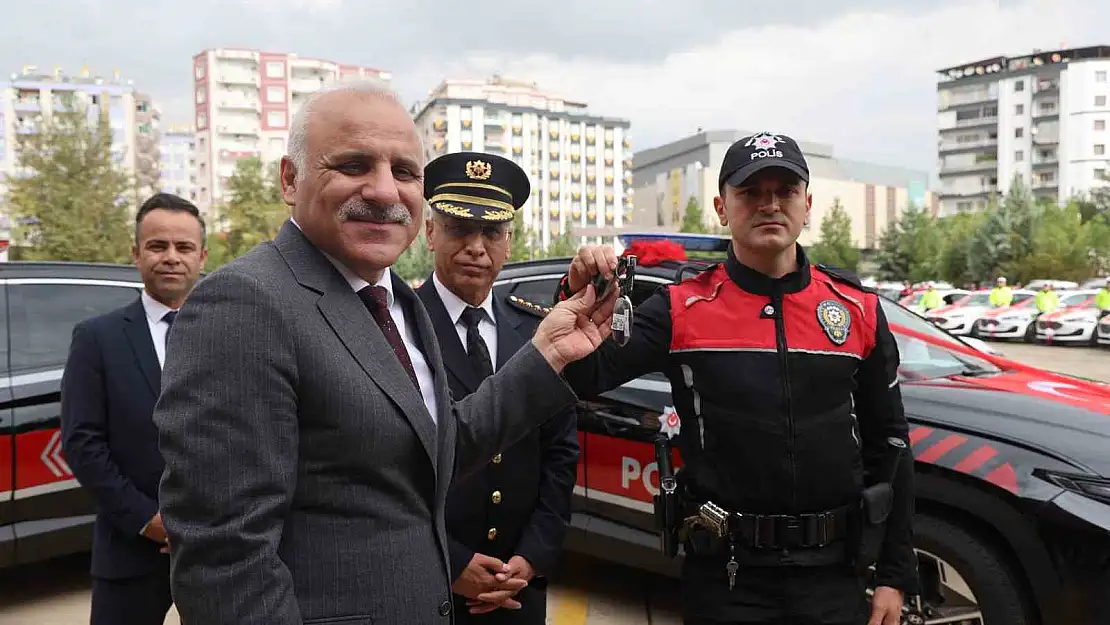 Diyarbakır İl Emniyet Müdürlüğüne 50 araç daha tahsis edildi