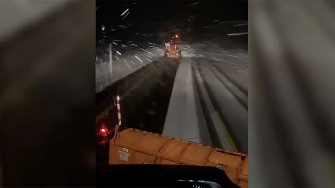 Kars-Iğdır Yolu Kara Teslim Oldu