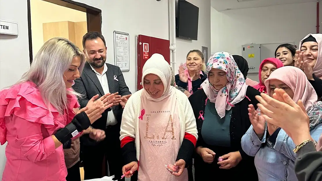 Erzurum'da bakım merkezinde kalan kadınlar meme kanserine dikkati çekti