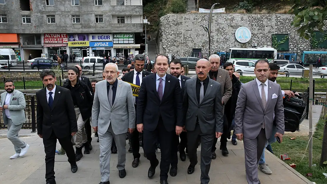 Erbakan, Bitlis'te ziyaretlerde bulundu