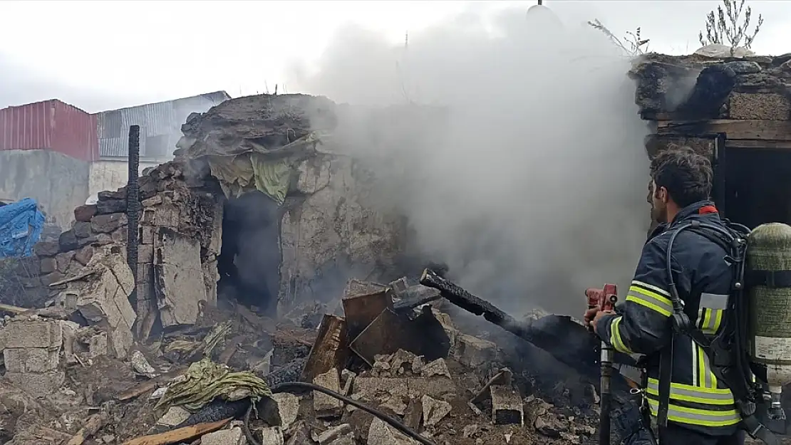 Erzurum'da müstakil evde çıkan yangında yaşlı adam öldü