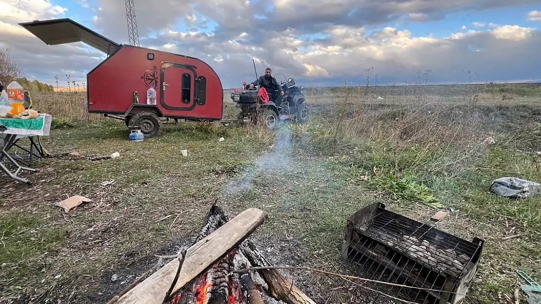 Ağrı'nın Tarihi ve Doğal Güzelliklerini ATV Karavanıyla Keşfediyor