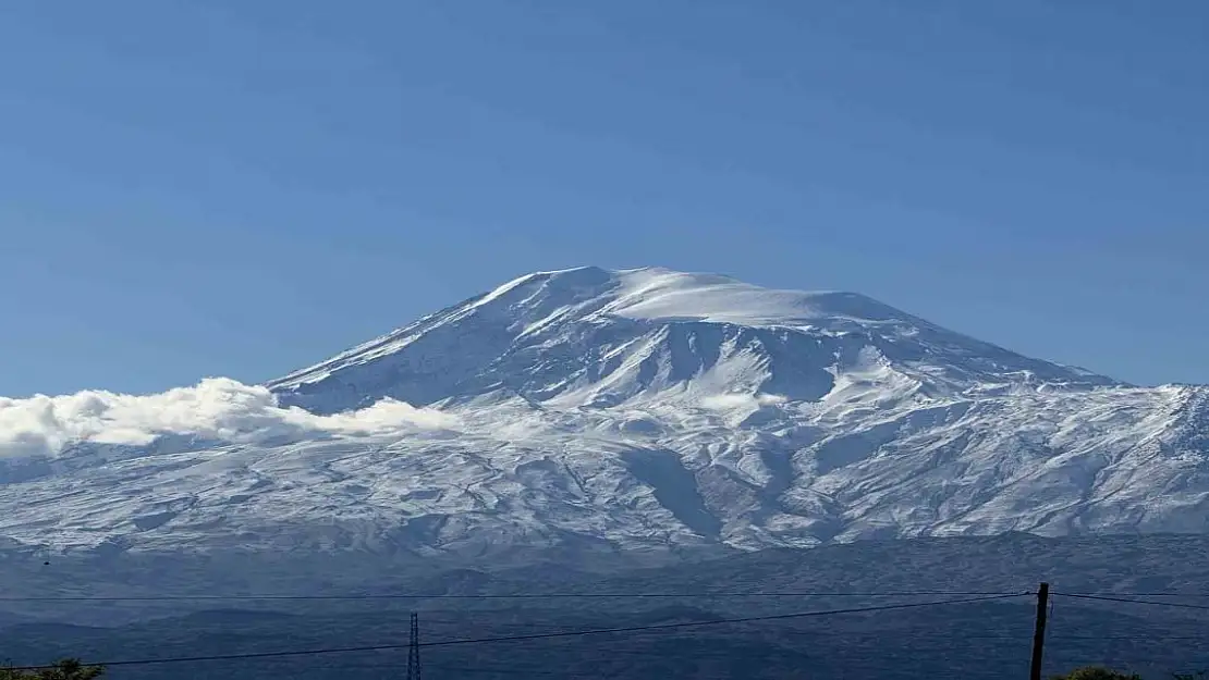 Iğdır'ın Yüksek Kesimlerine Kar Yağdı