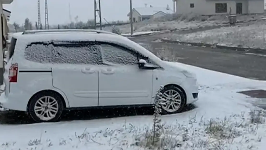 Van'da sürücüler zor anlar yaşadı