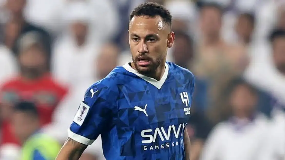Neymar, 369 gün sonra sahalara döndü
