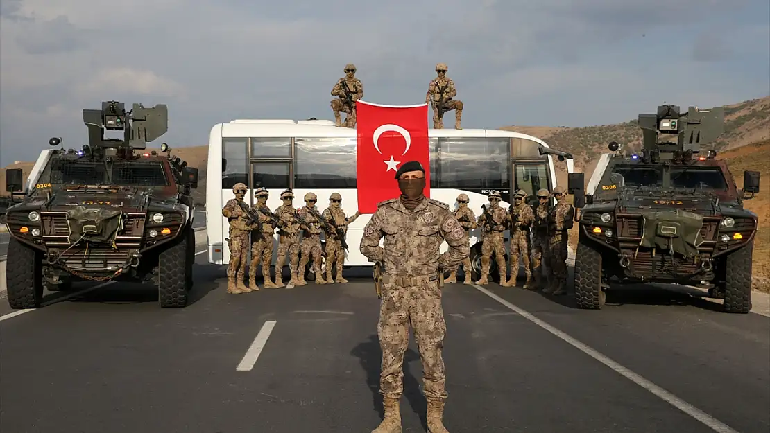 Bitlis'te Özel Harekat timleri göreve hazırlanıyor