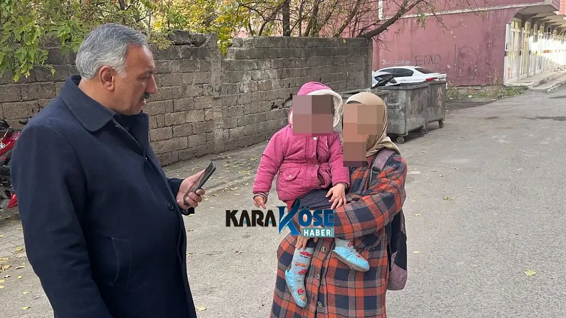 Ağrı'da Çöp Konteynerinde Yiyecek Arayan Kadın ve Çocuğu Bulundu